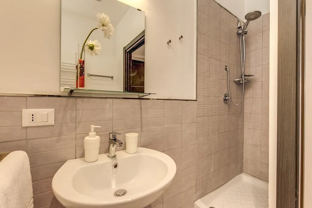 M&L Apartment - Caracalla Holiday Roma